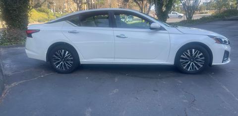 Nissan Altima 2024