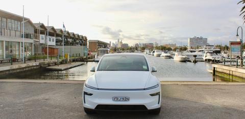 Tesla MODEL Y 2025