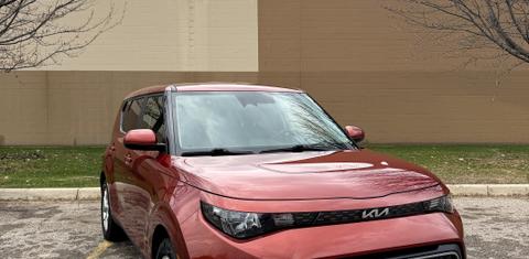 2023 Kia Soul Red