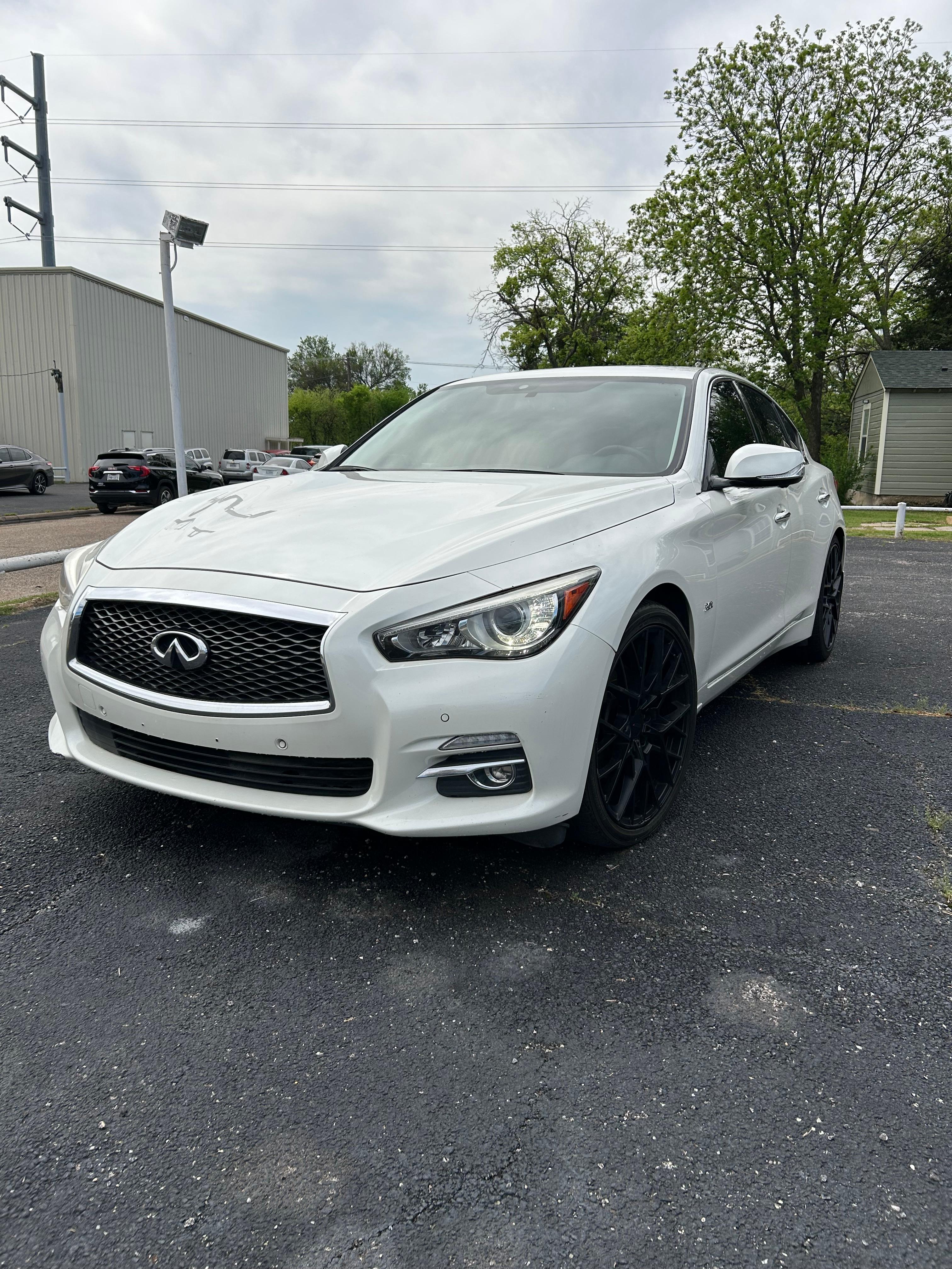 INFINITI Q50 2016 in Garland, TX