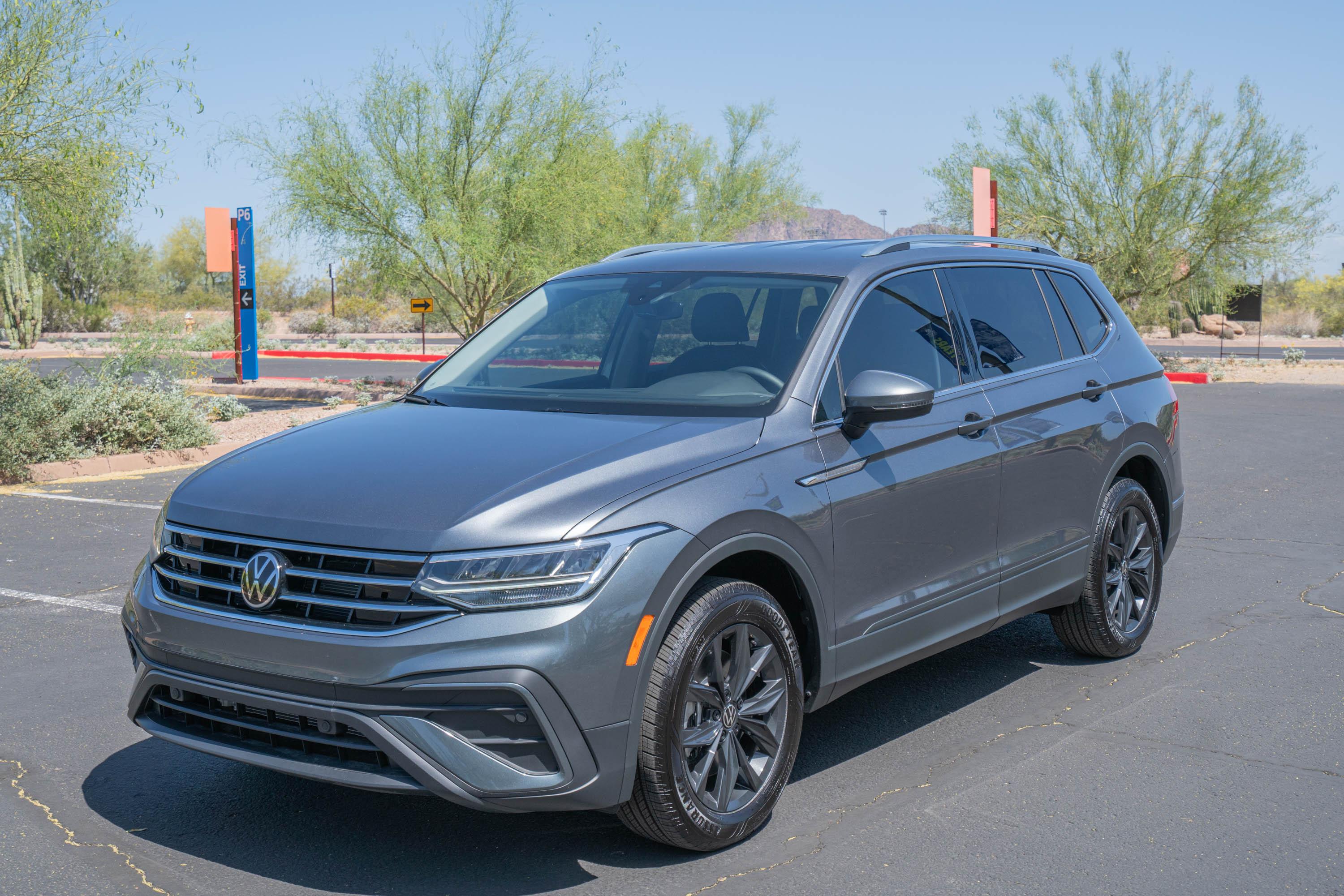Volkswagen Tiguan 2024 in Phoenix, AZ