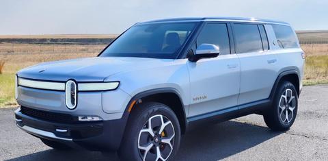 Rivian R1S 2024