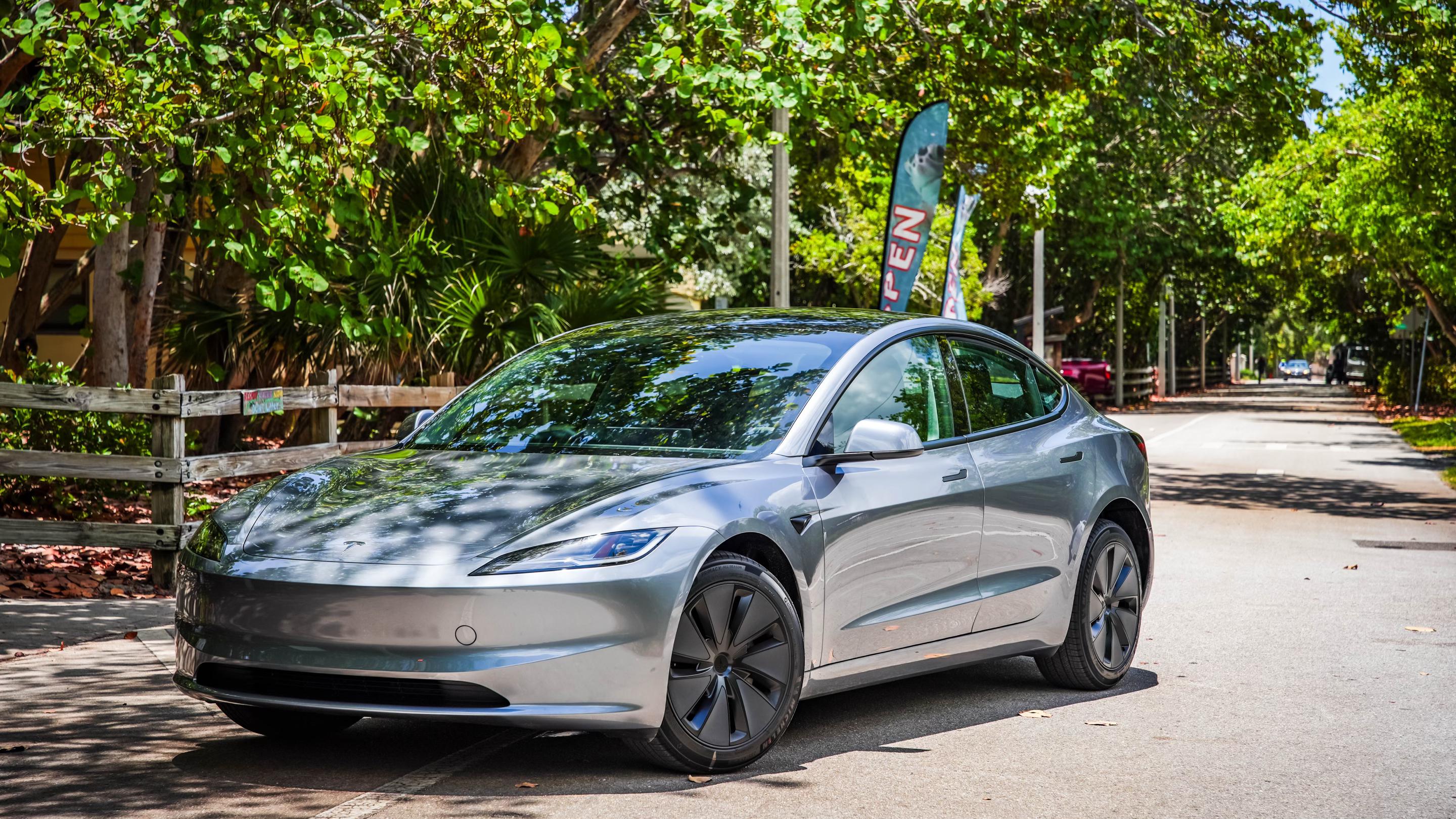 Tesla Model 3 2025 in Fort Lauderdale, FL