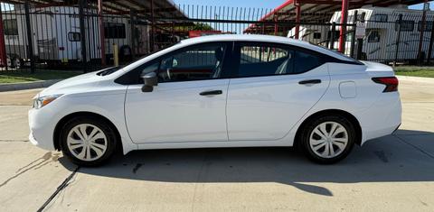 Nissan Versa 2020