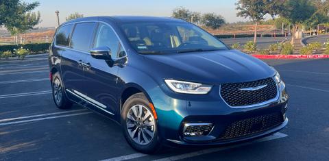 Chrysler Pacifica 2023