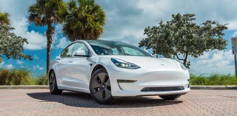 Tesla Model 3 2021