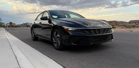 Hyundai Elantra 2025