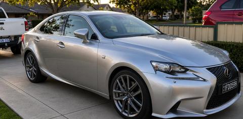 Lexus IS200t 2015