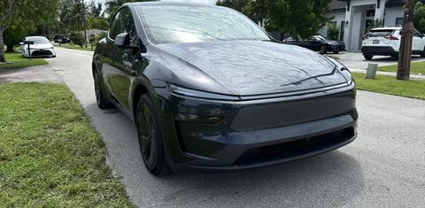 Tesla Model Y 2026