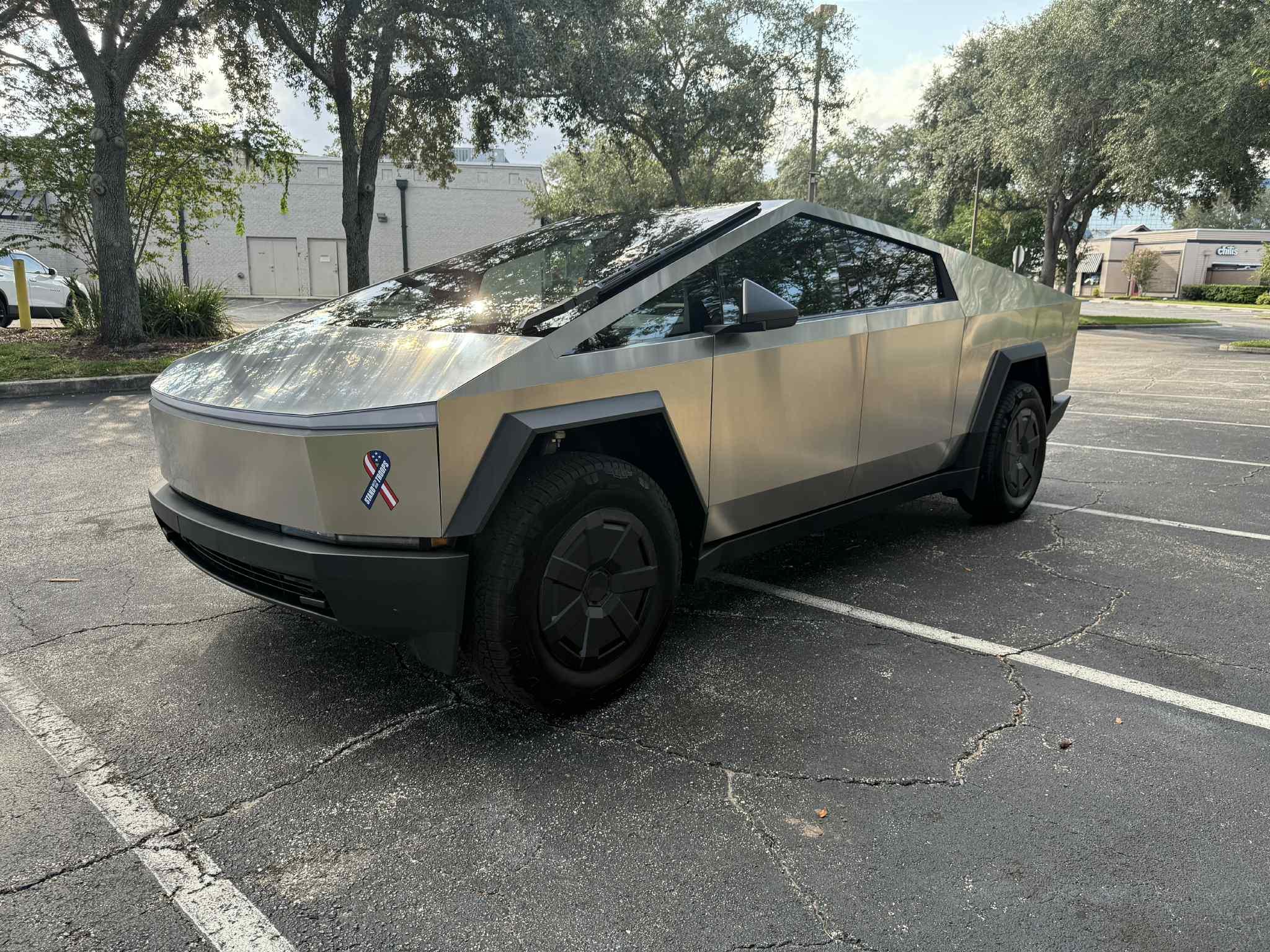 Tesla Cybertruck 2025 in Kissimmee, FL