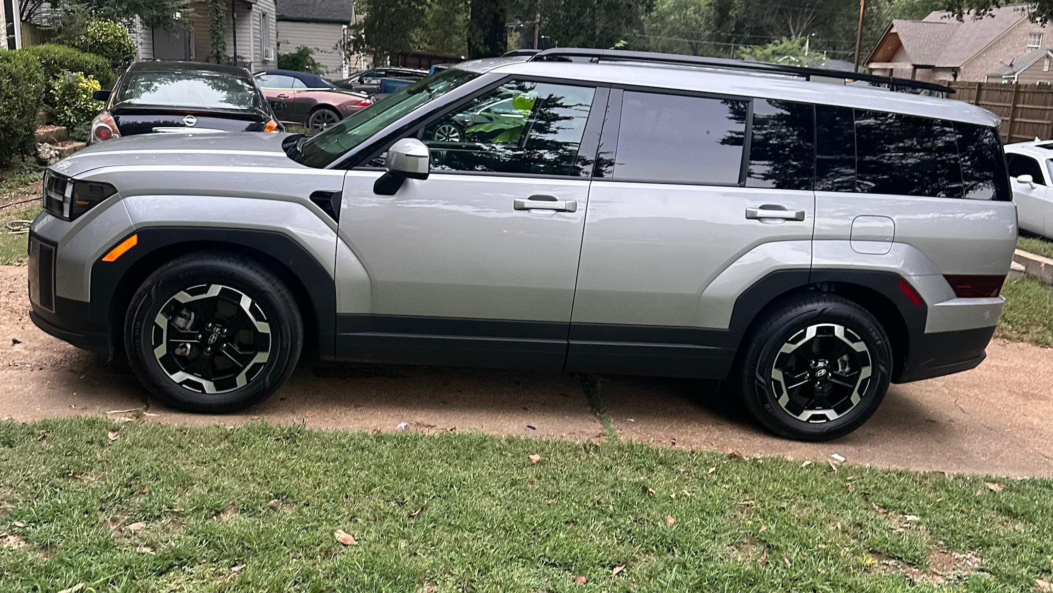 Hyundai Santa Fe 2024 in Memphis, TN