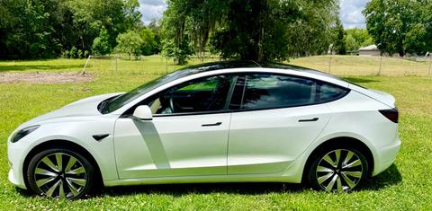 Tesla Model 3 2022
