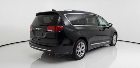 Chrysler Pacifica 2017