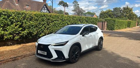 Lexus NX450h+ 2022