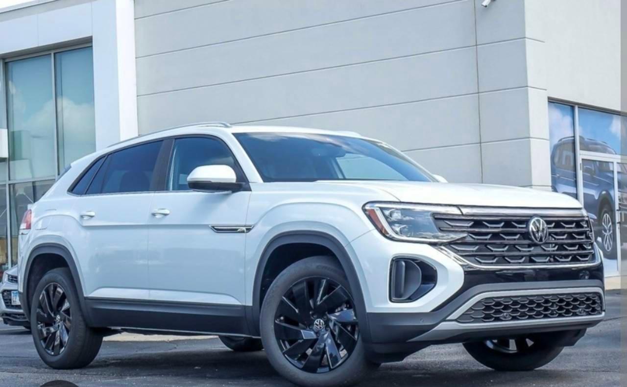 Volkswagen Atlas Cross Sport 2024 in St. Louis, MO