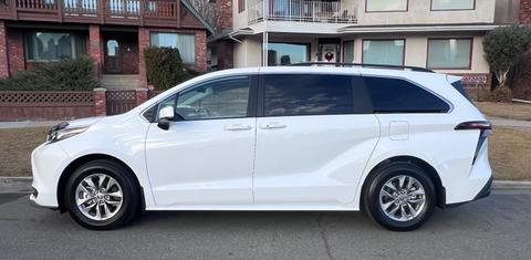 Toyota Sienna 2025