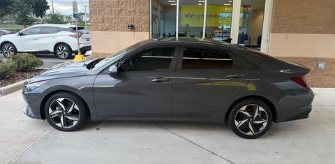 Hyundai Elantra 2023