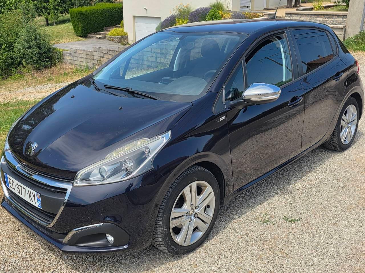 Peugeot 208 2016 à Les Auxons