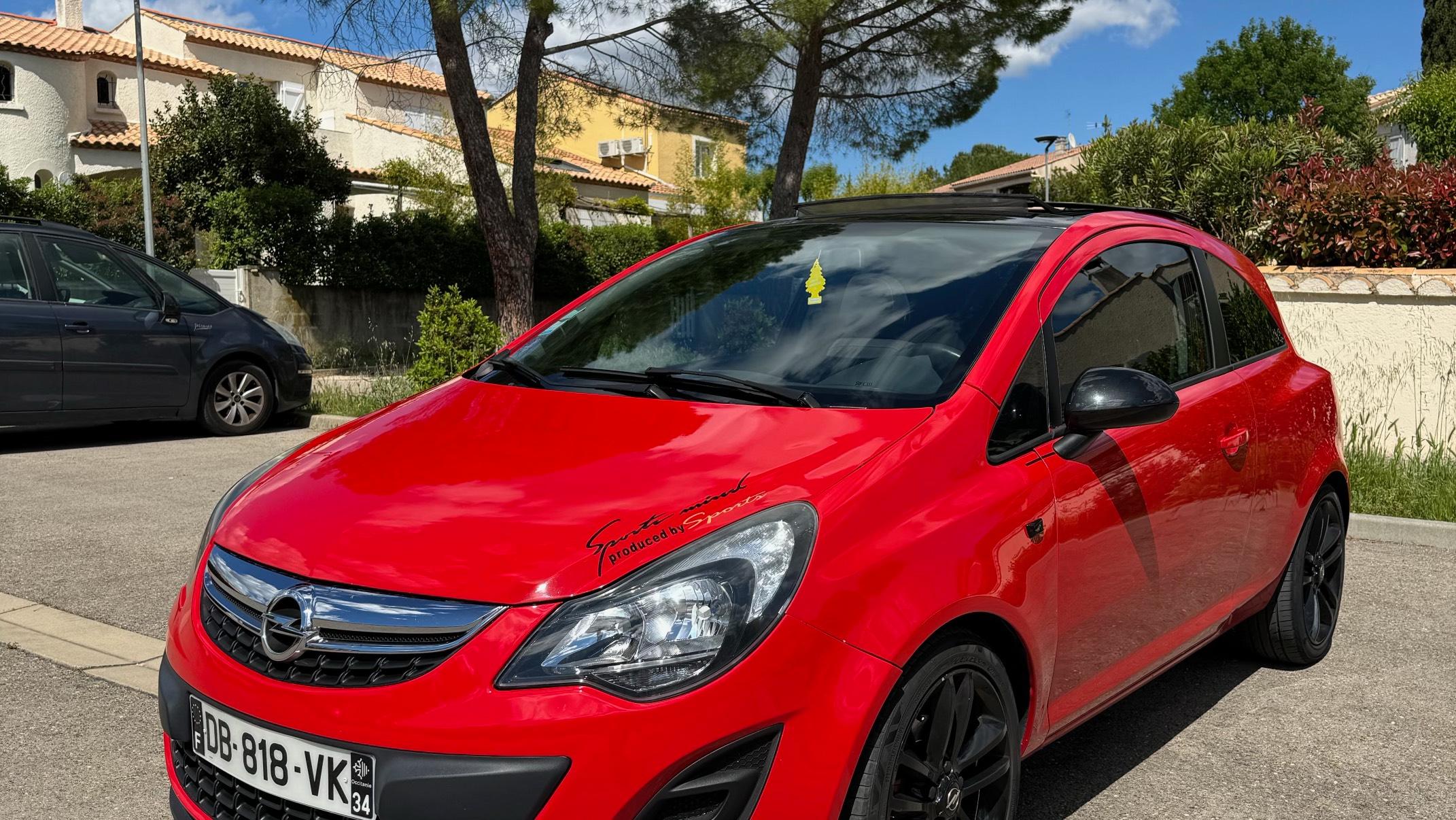 Opel CORSA 2013 à Le Crès