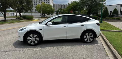 Tesla Model Y 2021