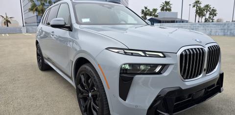BMW X7 2025