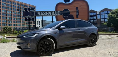 Tesla Model X 2021