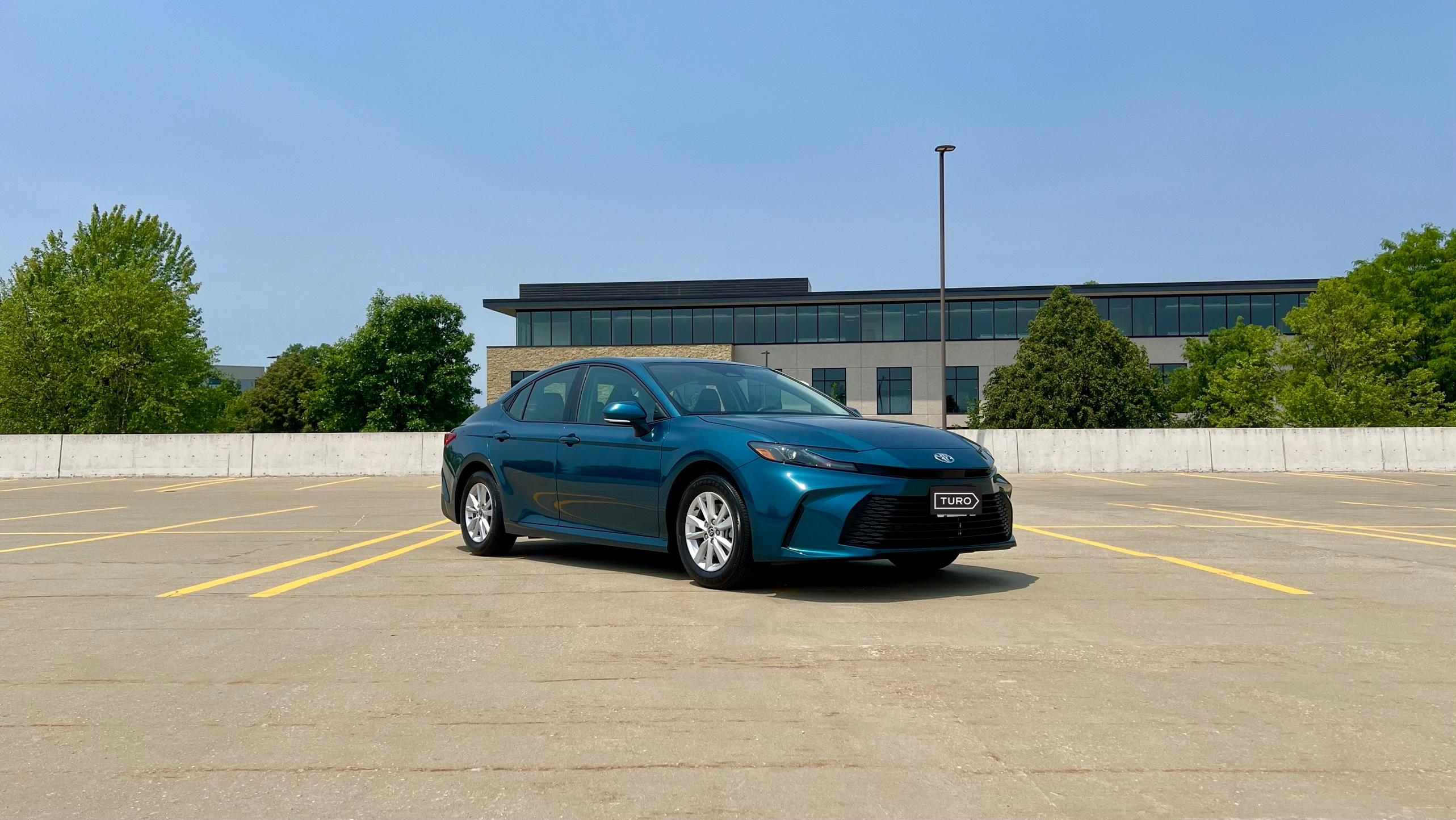 Toyota Camry Hybrid 2025 in 
