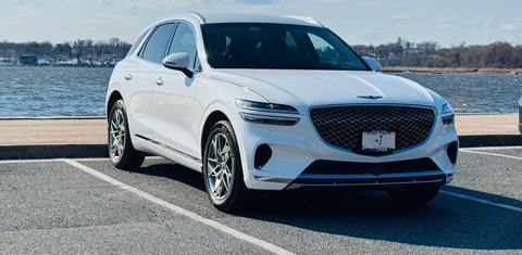 Genesis GV70 2025