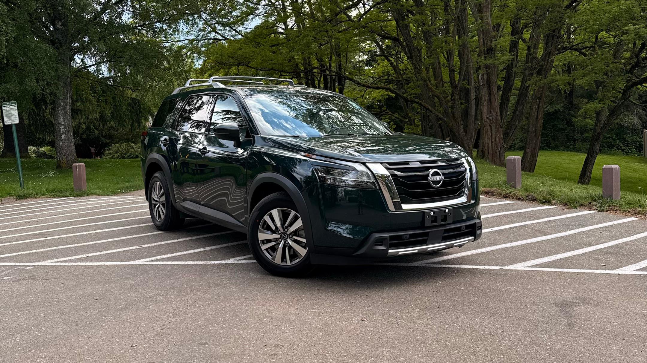 Nissan Pathfinder 2023 in Lake Forest Park, WA
