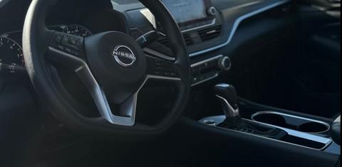 Nissan Altima 2024