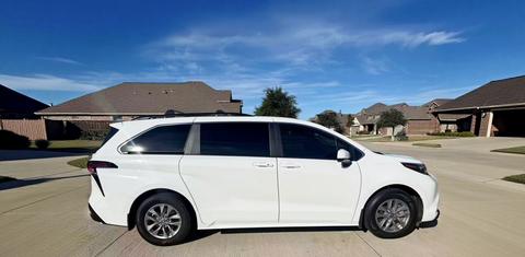 Toyota Sienna 2024