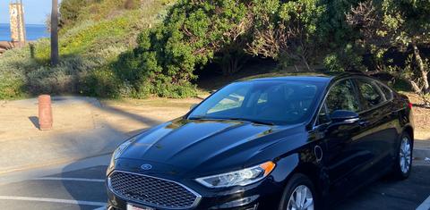 Ford Fusion Energi 2020