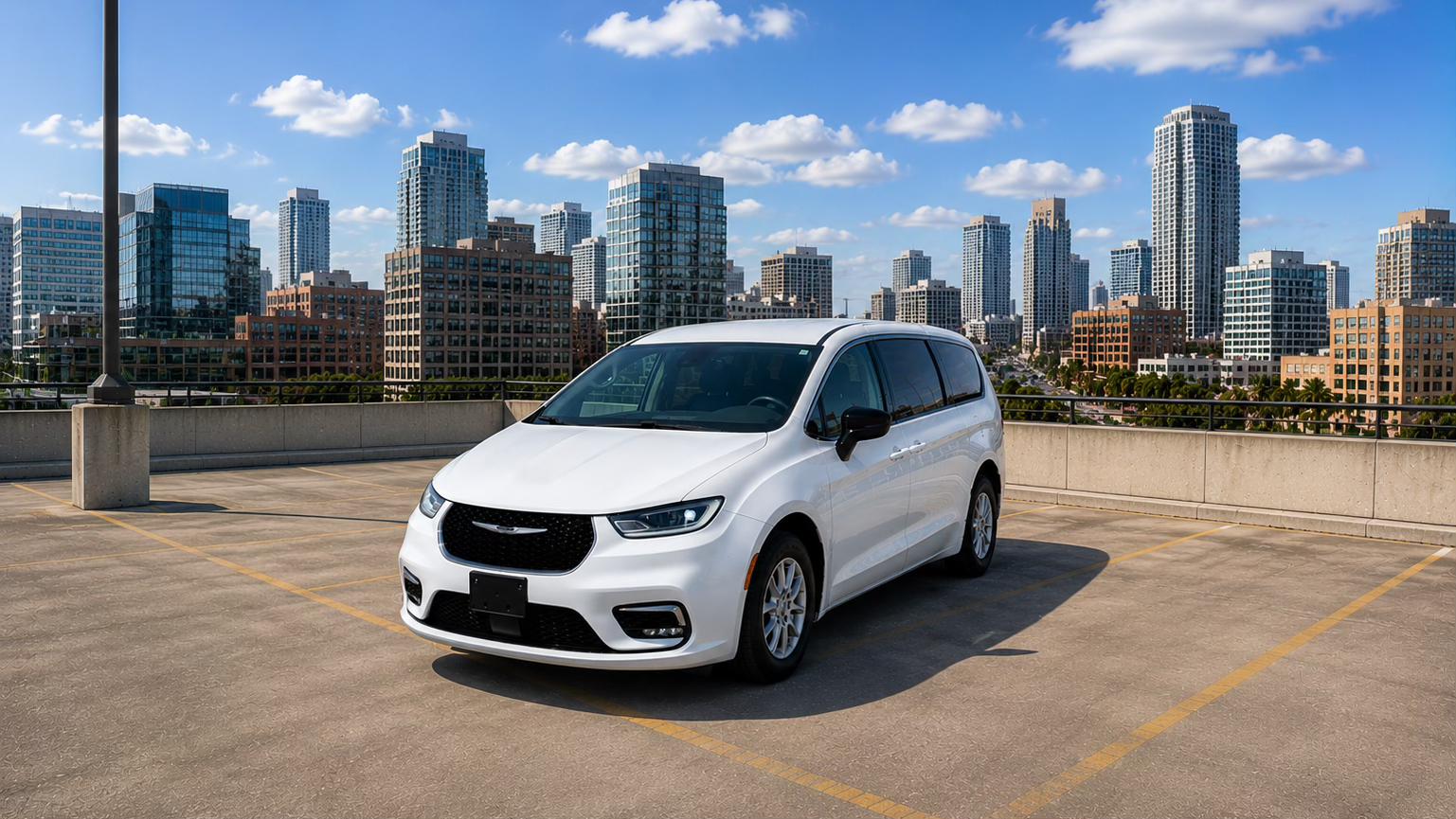 Chrysler Pacifica 2024 in Champions Gt, FL