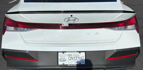 Hyundai Elantra 2025