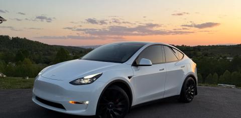 Tesla Model Y 2022