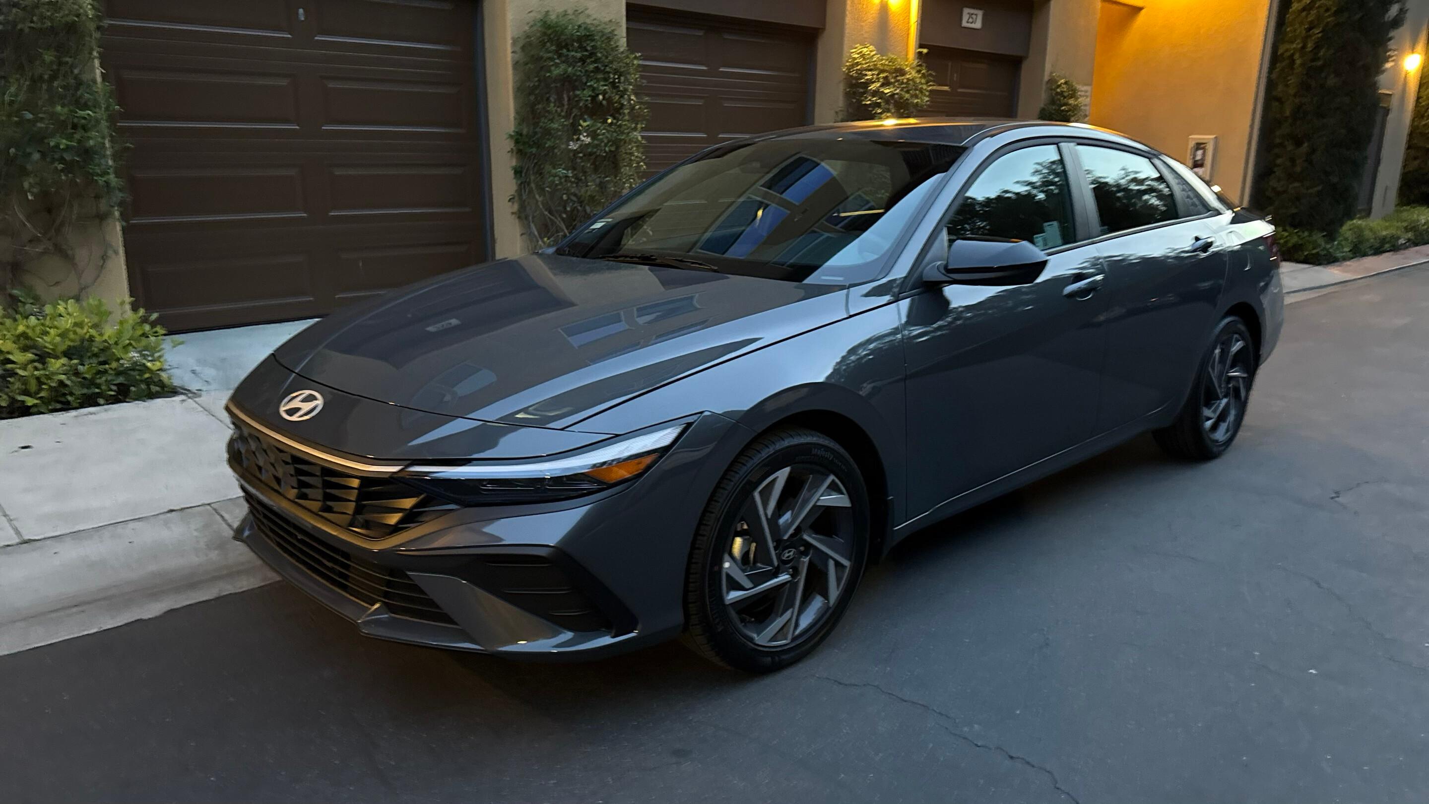 Hyundai Elantra 2025 in 