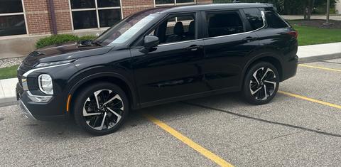 Mitsubishi Outlander 2024