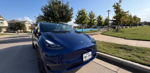 Tesla Model Y 2024