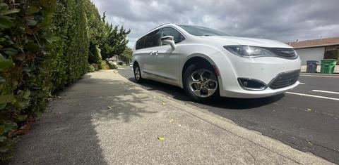 Chrysler Pacifica 2018