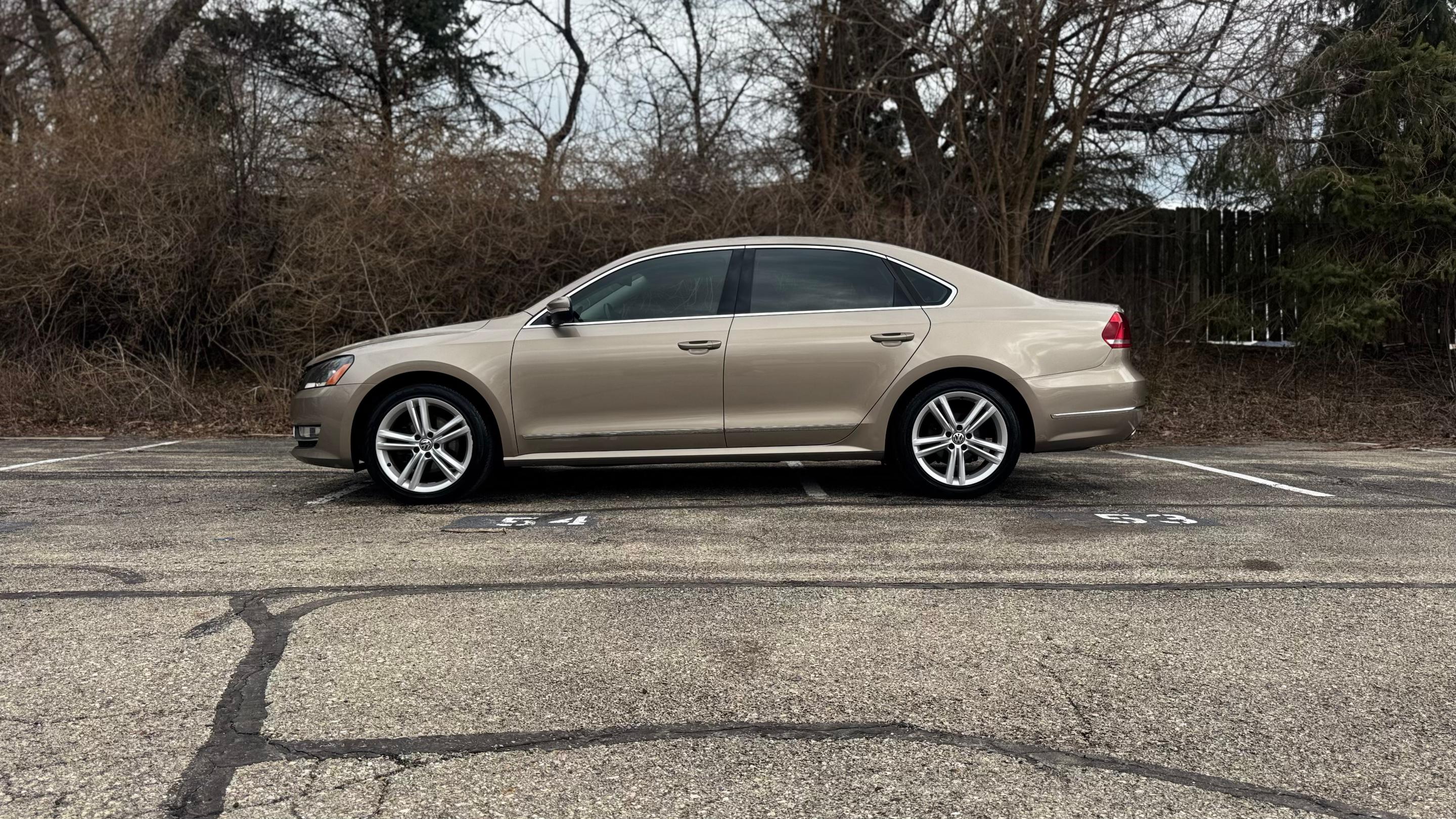Volkswagen Passat 2015 in Glendale, WI