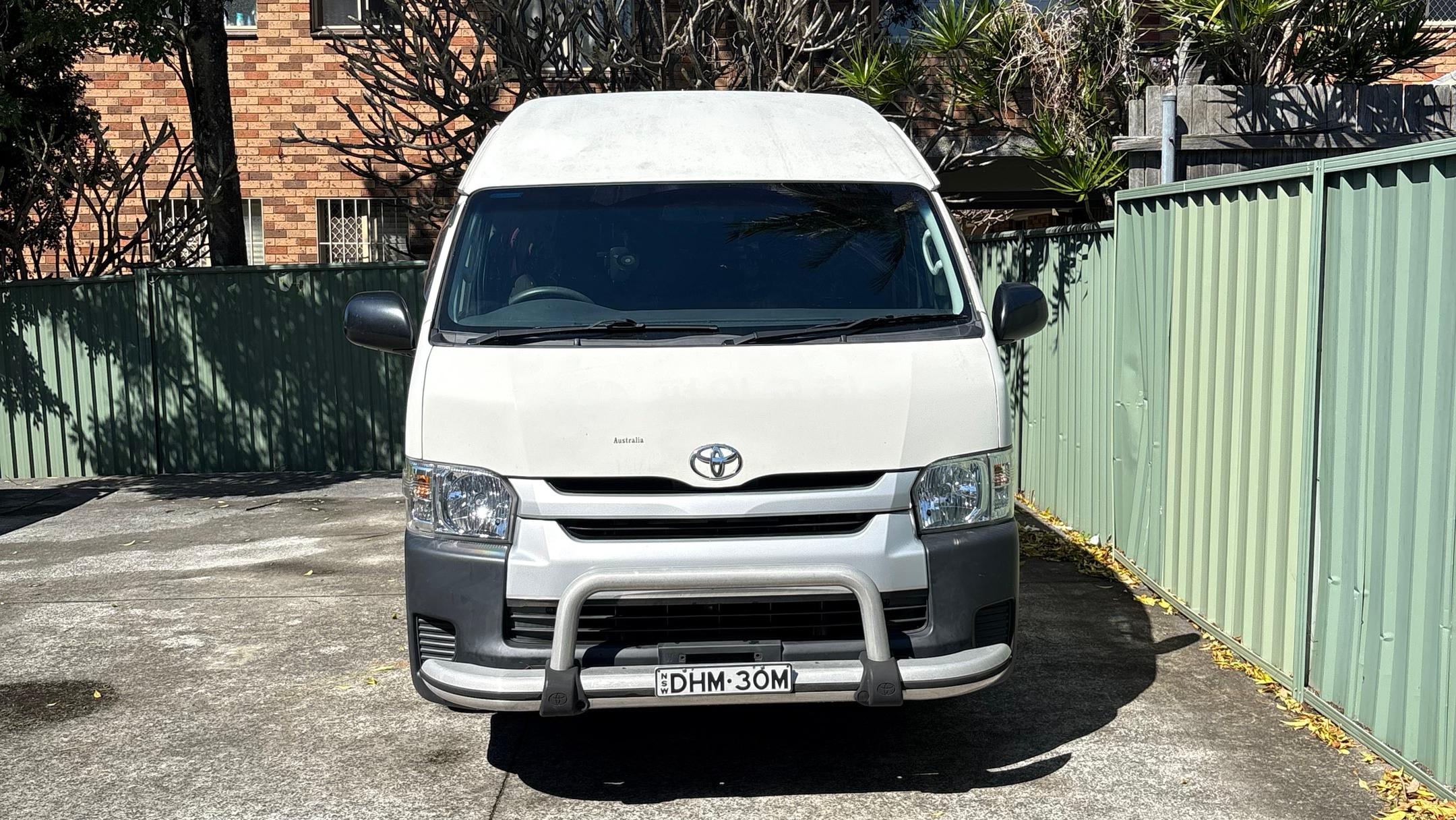 Toyota HIACE 2016 in Campsie