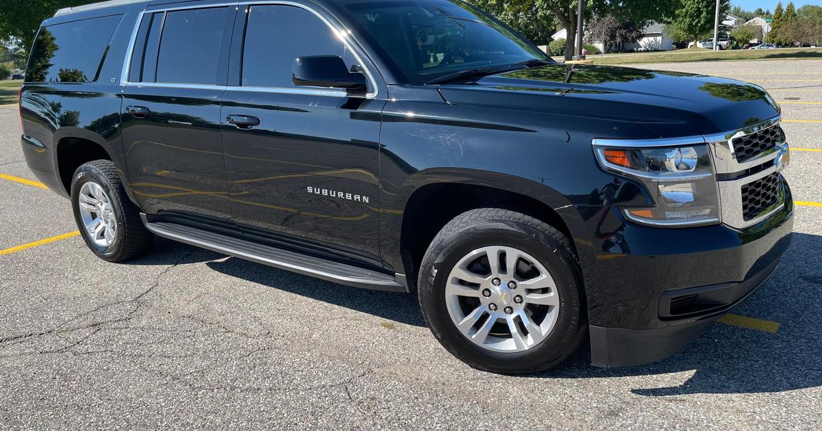 Chevrolet Suburban 2017 rental in kentwood, MI by Aaron J. Turo
