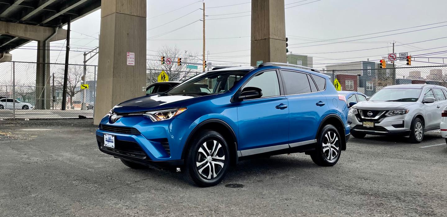 Toyota RAV4 2017 rental in Jersey City, NJ by Deric W. Turo