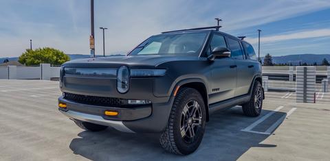 Rivian R1S 2024