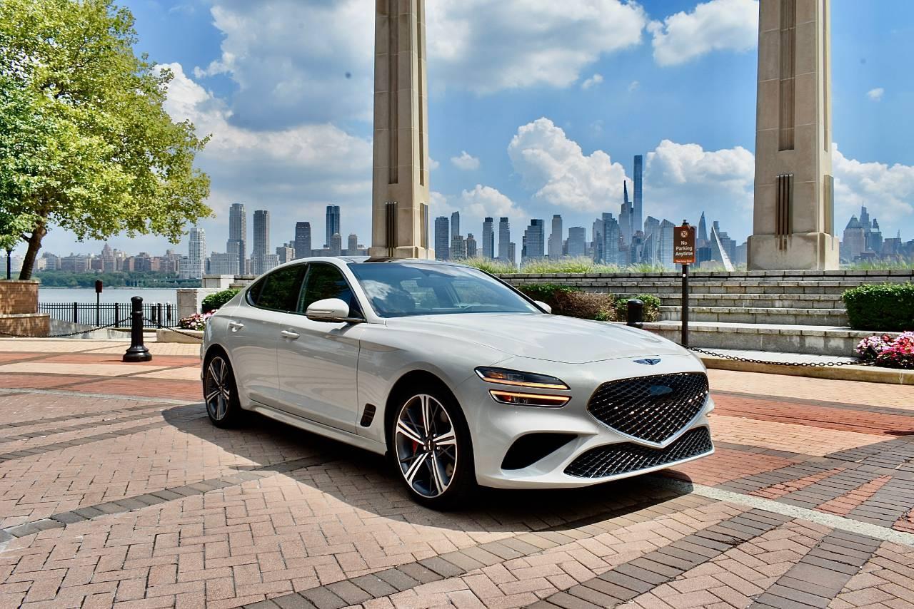 Genesis G70 2024 in West Orange, NJ