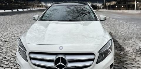 Mercedes-Benz GLA-Class 2015