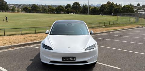 Tesla MODEL 3 2024