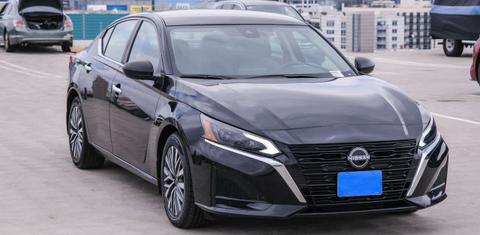 Nissan Altima 2024