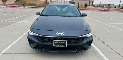 Hyundai Elantra 2024