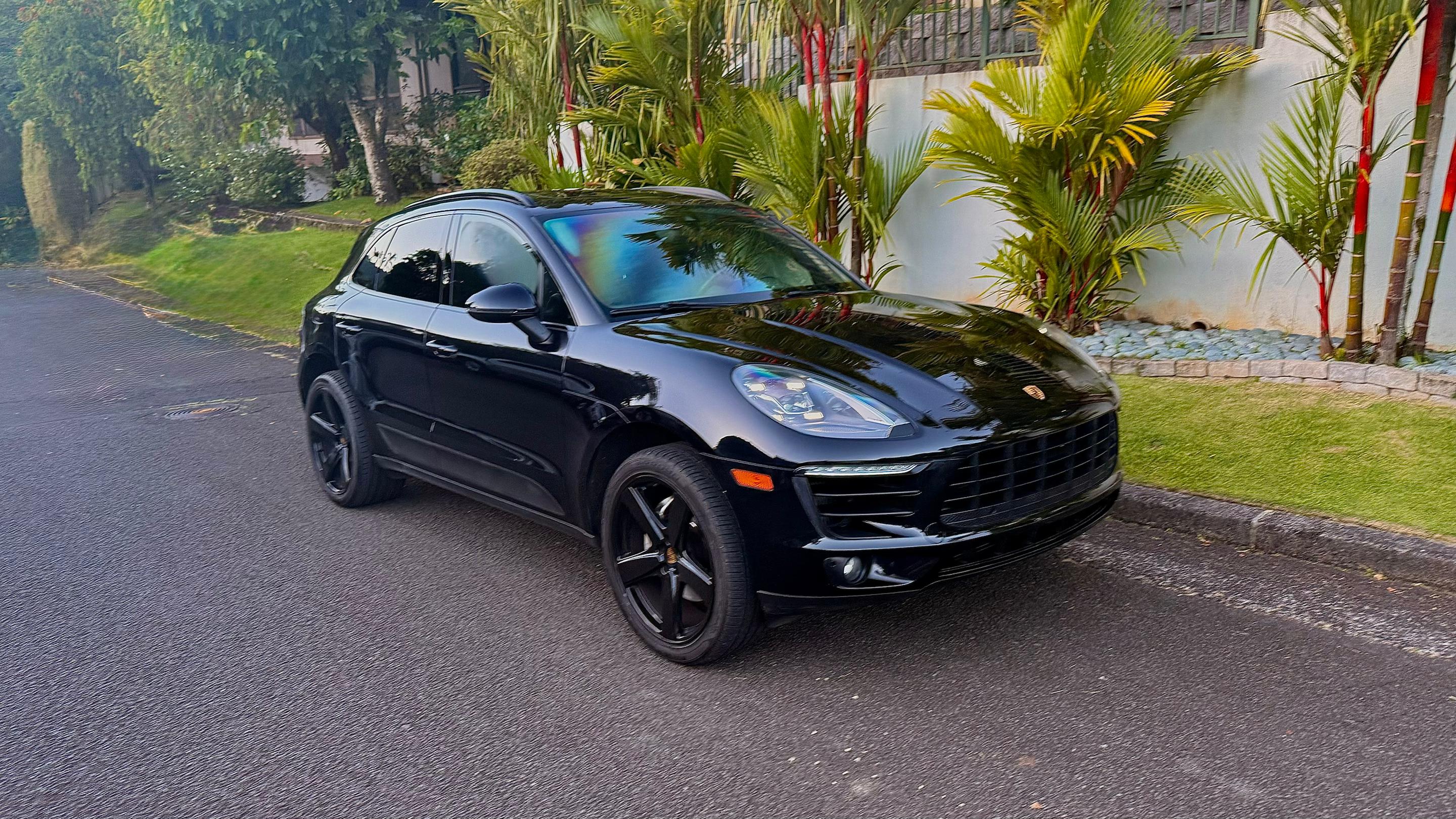 Porsche Macan 2018 in Honolulu, HI